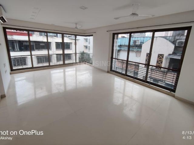 3 BHK Apartment in Khar West for rent Mumbai. The reference number is 19593595
