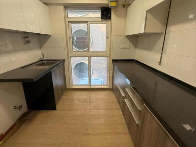3 BHK Apartment in Khar West for rent Mumbai. The reference number is 19593761
