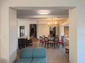 3 BHK Apartment in Khar West for rent Mumbai. The reference number is 19739634