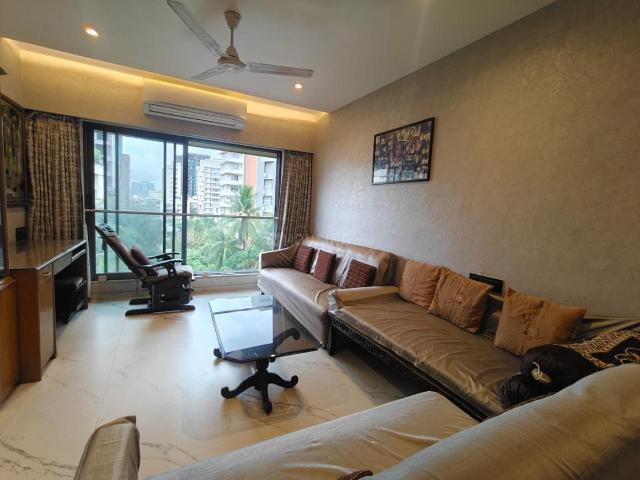 3 BHK Apartment in Khar West for rent Mumbai. The reference number is 20645123