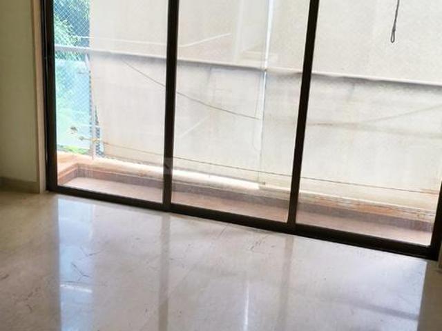 3 BHK Apartment in Khar West for rent Mumbai. The reference number is 20623309