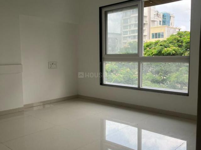 3 BHK Apartment in Khar West for resale Mumbai. The reference number is 16672225
