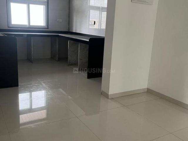 3 BHK Apartment in Khar West for resale Mumbai. The reference number is 19485692