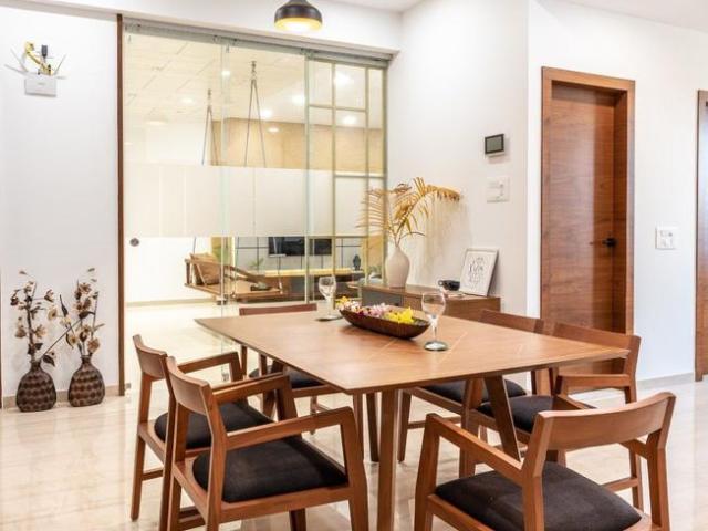 3 BHK Apartment in Khar West for resale Mumbai. The reference number is 20449523