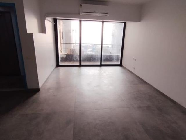 3 BHK Apartment in Khar West for resale Mumbai. The reference number is 20479713