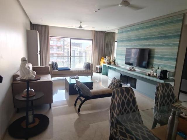 3 BHK Apartment in Khar West for resale Mumbai. The reference number is 20642003