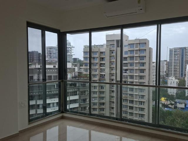 3 BHK Apartment in Khar West for resale Mumbai. The reference number is 20840411