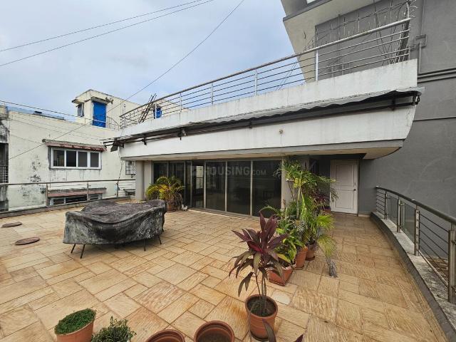 3 BHK Apartment in Khar West for resale Mumbai. The reference number is 20970460