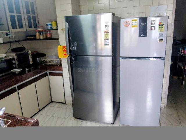 3 BHK Apartment in Khar West for resale Mumbai. The reference number is 20989442