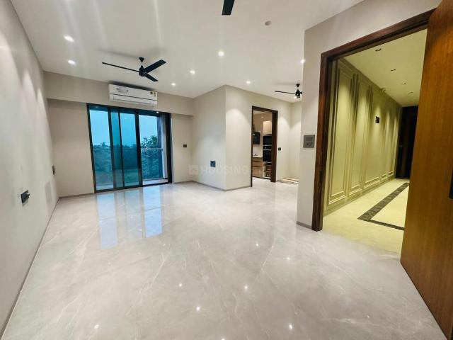 3 BHK Apartment in Khar West for resale Mumbai. The reference number is 21000803
