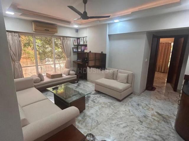3 BHK Apartment in Khar West for resale Mumbai. The reference number is 21100239