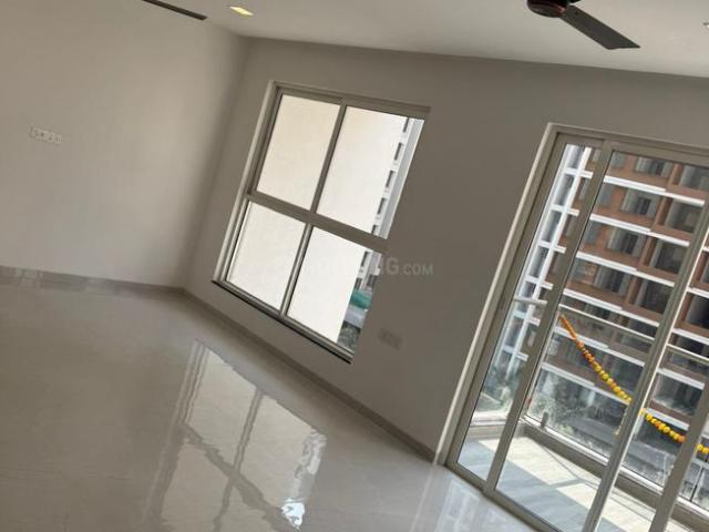3 BHK Apartment in Kharadi for rent Pune. The reference number is 20631429