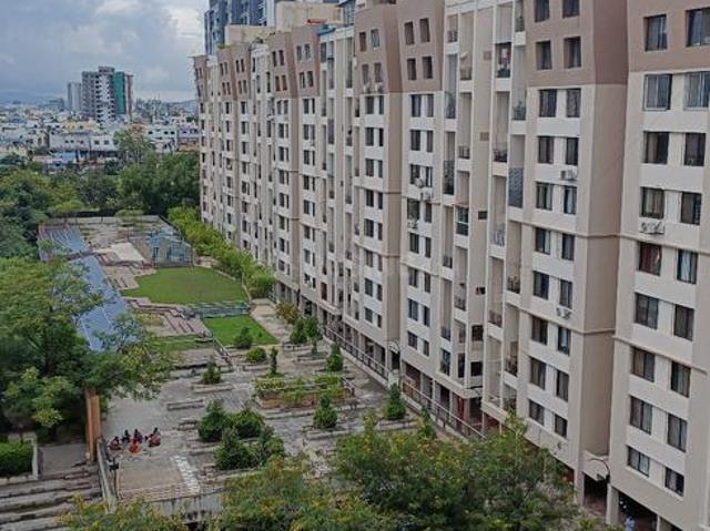 3 BHK Apartment in Kharadi for rent Pune. The reference number is 21163975