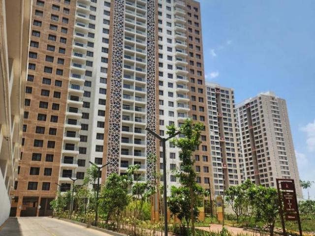 3 BHK Apartment in Kharadi for resale Pune. The reference number is 21165524