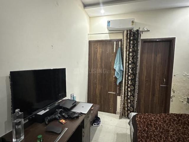 3 BHK Apartment in Kharar for rent Mohali. The reference number is 21236201