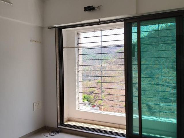 3 BHK Apartment in Kharghar for rent Navi Mumbai. The reference number is 20041922