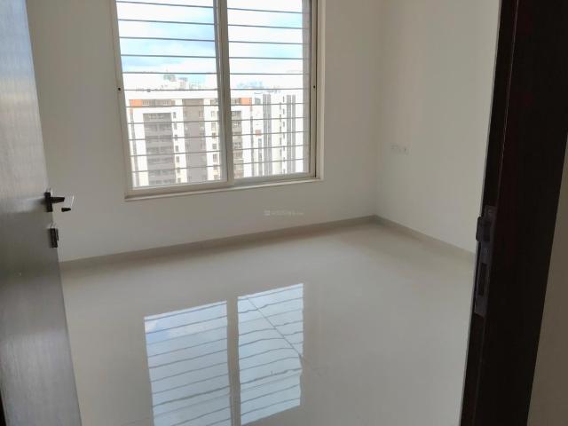 3 BHK Apartment in Kiwale for rent Pune. The reference number is 21064578