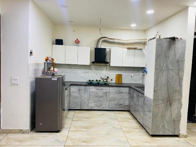 3 BHK Apartment in Kishanpura for resale Zirakpur. The reference number is 21346322