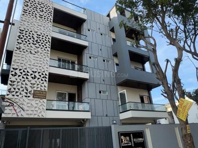 3 BHK Apartment in Krishna Nagar for resale Lucknow. The reference number is 19348067