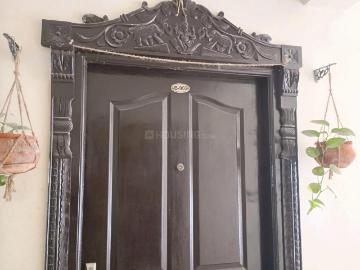 3 BHK Apartment in Kukatpally for rent Hyderabad. The reference number is 18085744