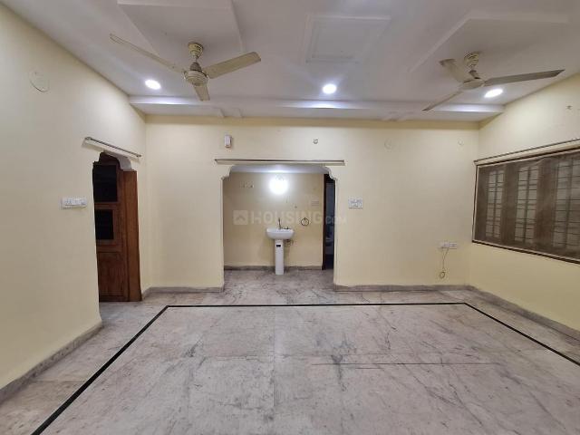3 BHK Apartment in Kukatpally for rent Hyderabad. The reference number is 20926779