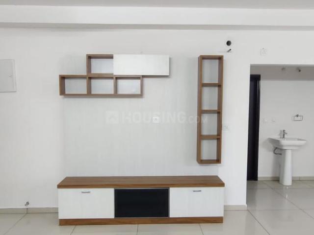 3 BHK Apartment in Kukatpally for rent Hyderabad. The reference number is 21223771