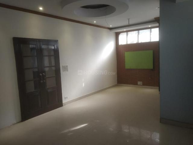 3 BHK Apartment in Hauz Khas for resale New Delhi. The reference number is 18290414