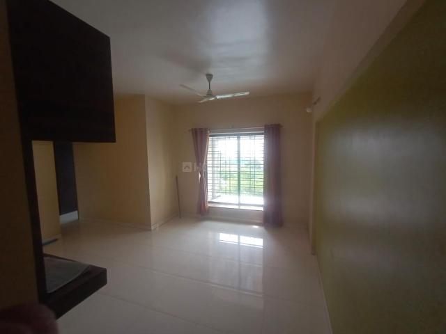 3 BHK Apartment in Hadapsar for rent Pune. The reference number is 16735200