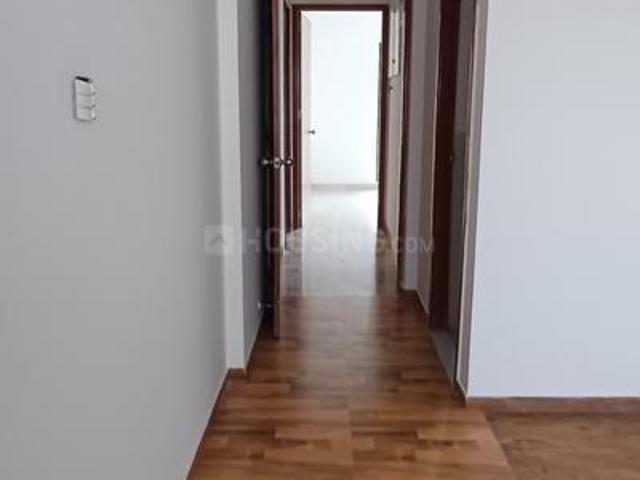 3 BHK Apartment in Hadapsar for rent Pune. The reference number is 18904212