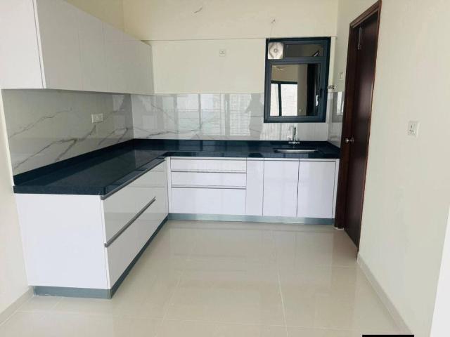 3 BHK Apartment in Hadapsar for rent Pune. The reference number is 19840164