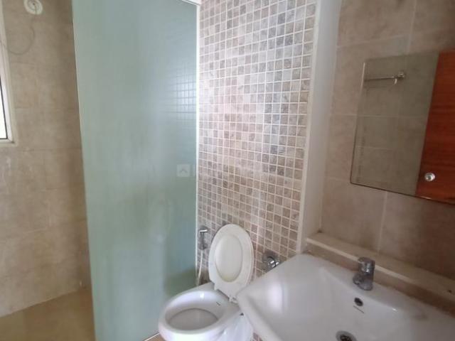 3 BHK Apartment in Hadapsar for rent Pune. The reference number is 20614579