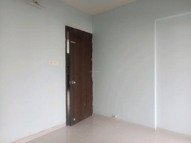 3 BHK Apartment in Hadapsar for rent Pune. The reference number is 20783763