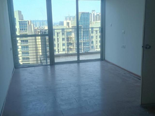 3 BHK Apartment in Hadapsar for rent Pune. The reference number is 20709660