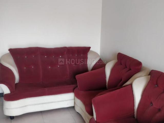3 BHK Apartment in Hadapsar for rent Pune. The reference number is 21109777