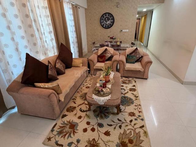 3 BHK Apartment in Hadapsar for rent Pune. The reference number is 21359807