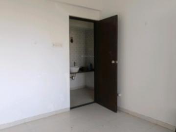 3 BHK Apartment in Hadapsar for resale Pune. The reference number is 19435704