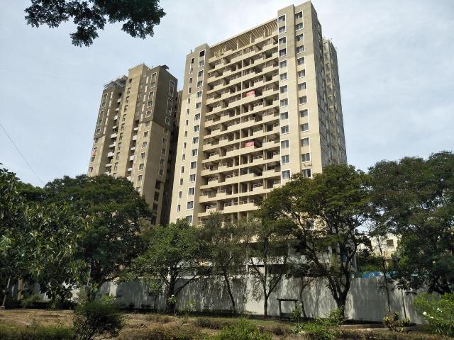 3 BHK Apartment in Hadapsar for resale Pune. The reference number is 20151957