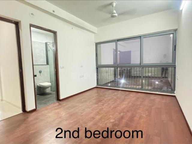 3 BHK Apartment in Hadapsar for resale Pune. The reference number is 20557468