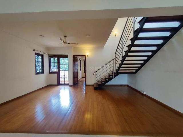 3 BHK Apartment in Halasuru for rent Bengaluru. The reference number is 20070781