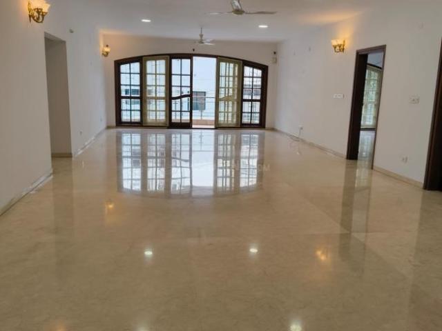 3 BHK Apartment in Halasuru for rent Bengaluru. The reference number is 21107799