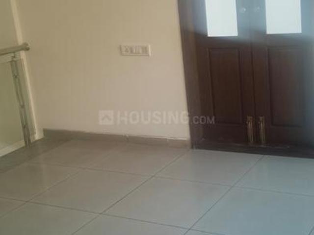 3 BHK Apartment in Halasuru for rent Bengaluru. The reference number is 21140511
