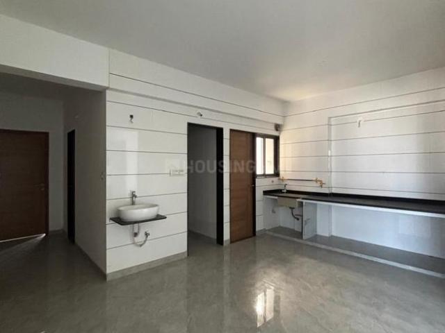 3 BHK Apartment in Hanspura for rent Ahmedabad. The reference number is 21357592