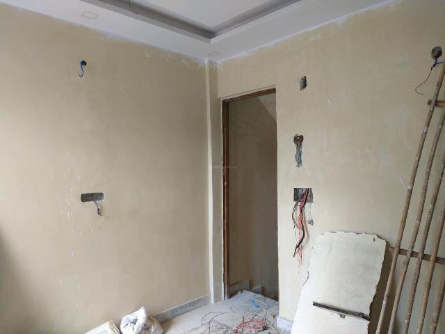 3 BHK Apartment in Hari Nagar for resale New Delhi. The reference number is 10089283
