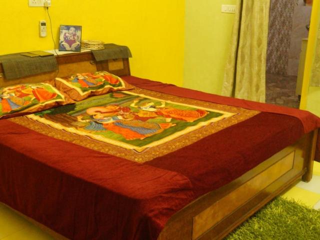 3 BHK Apartment in Hasanganj for rent Lucknow. The reference number is 10907778