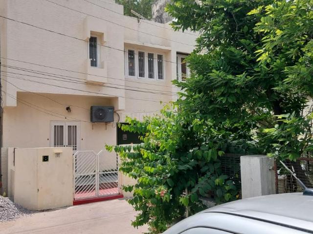 3 BHK Apartment in Hasanganj for rent Lucknow. The reference number is 11922879
