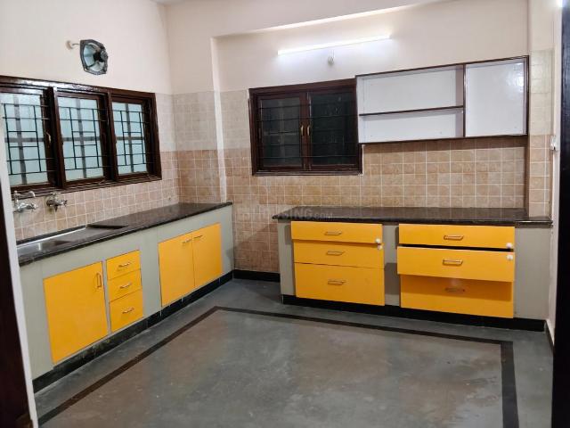 3 BHK Apartment in Himayath Nagar for rent Hyderabad. The reference number is 20772639