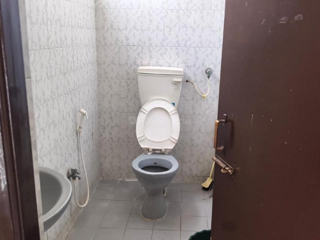 3 BHK Apartment in Himayath Nagar for rent Hyderabad. The reference number is 21308600