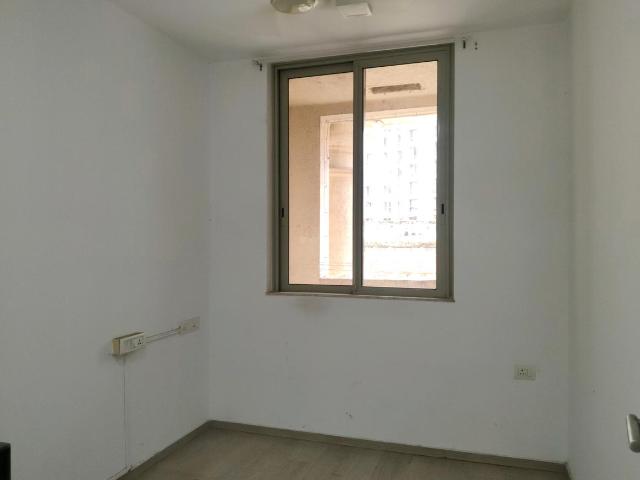 3 BHK Apartment in Hiranandani Estate for rent Thane. The reference number is 20316033