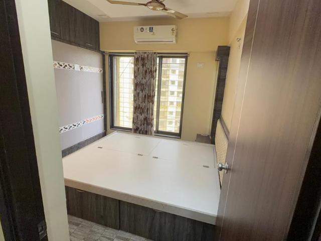 3 BHK Apartment in Hiranandani Estate for rent Thane. The reference number is 20730286