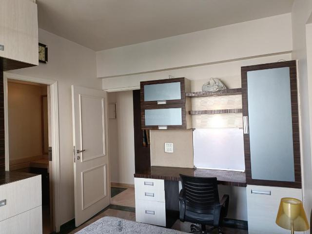 3 BHK Apartment in Hiranandani Estate for rent Thane. The reference number is 21171862